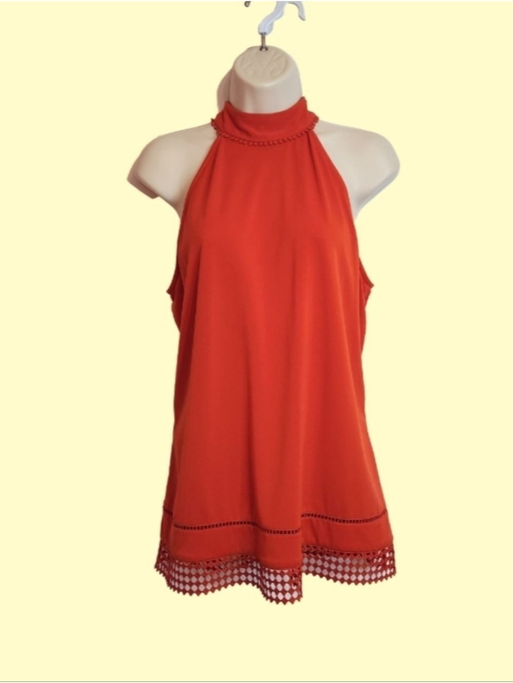 Worthington High Neck Halter Cut-Out Crochet Hem Sleeveless Top Large Fiery Red